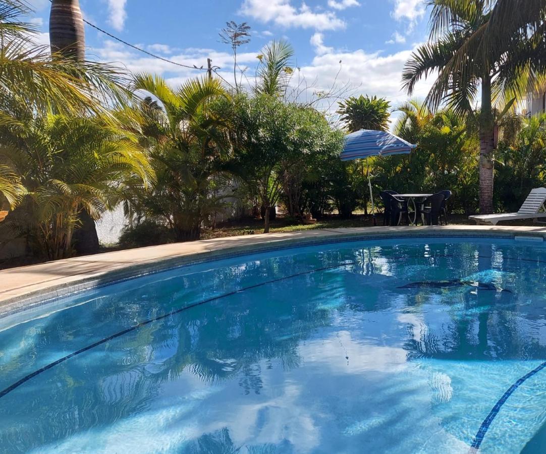 Tropical Palms Apartment Mauritius Pointe aux Canonniers Exteriör bild