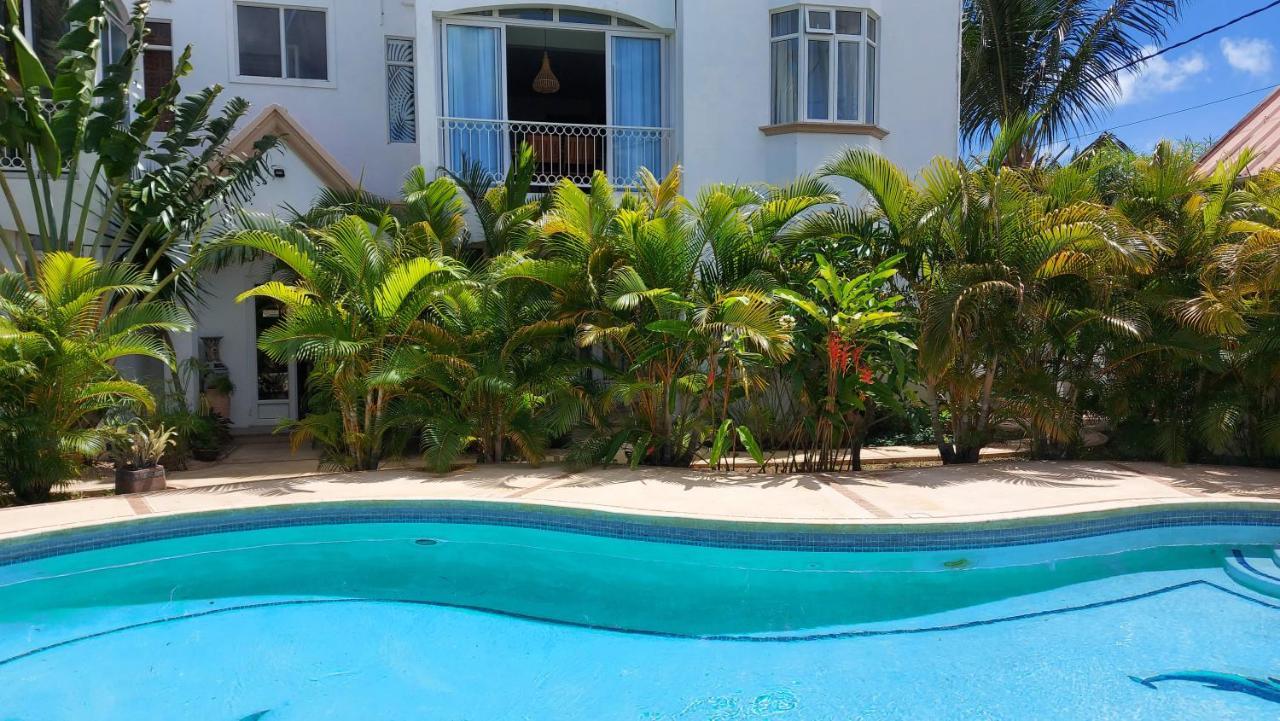 Tropical Palms Apartment Mauritius Pointe aux Canonniers Exteriör bild